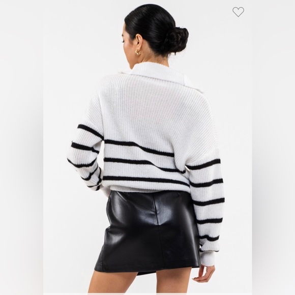 Katye Striped Half Zip Saeater In white - Picture 5 of 5